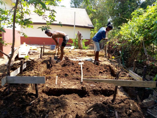Nuovo bagno nella casa di formazione a Mahajanga - lavori in corso
